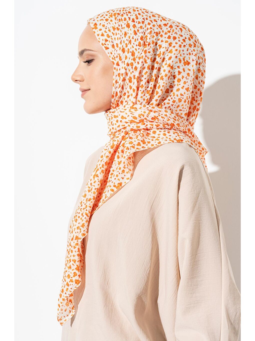 Turuncu Kadın Tesettür Kırışmaz Bürümcük Eşarp-4