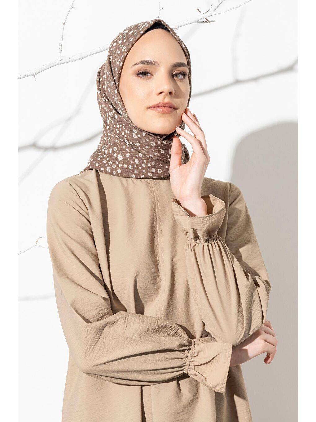 Kahverengi Kadın Tesettür Kırışmaz Bürümcük Eşarp-1