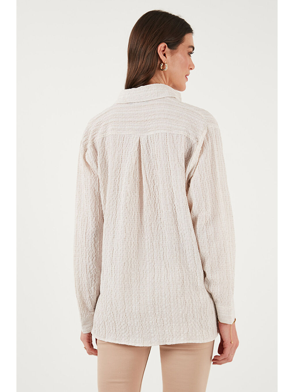 Bej Regular Fit Tek Cepli Önü Kısa Arkası Uzun Krinkıl Kadın Gömlek 6772752-5