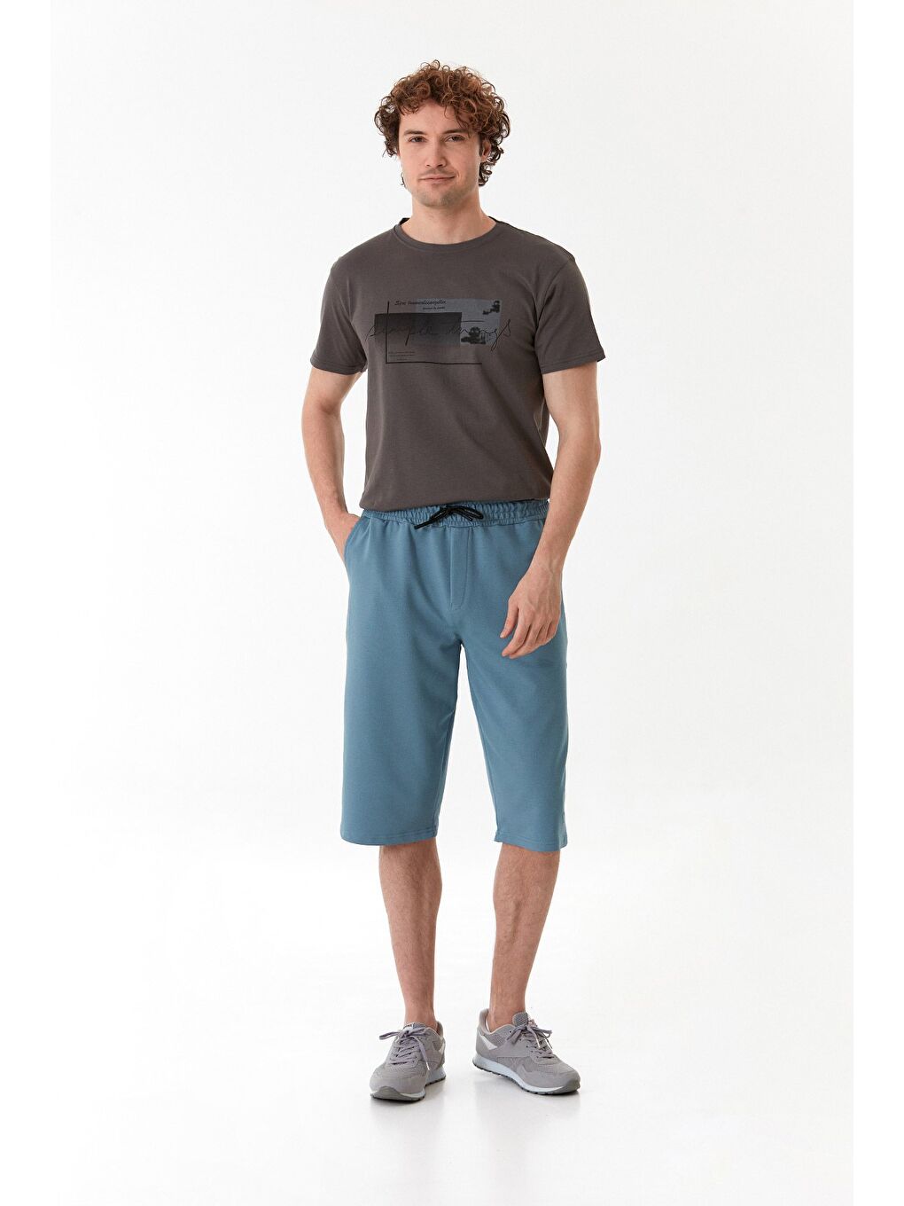 Mavi Beli Bağcıklı Çift Cepli Şort-2