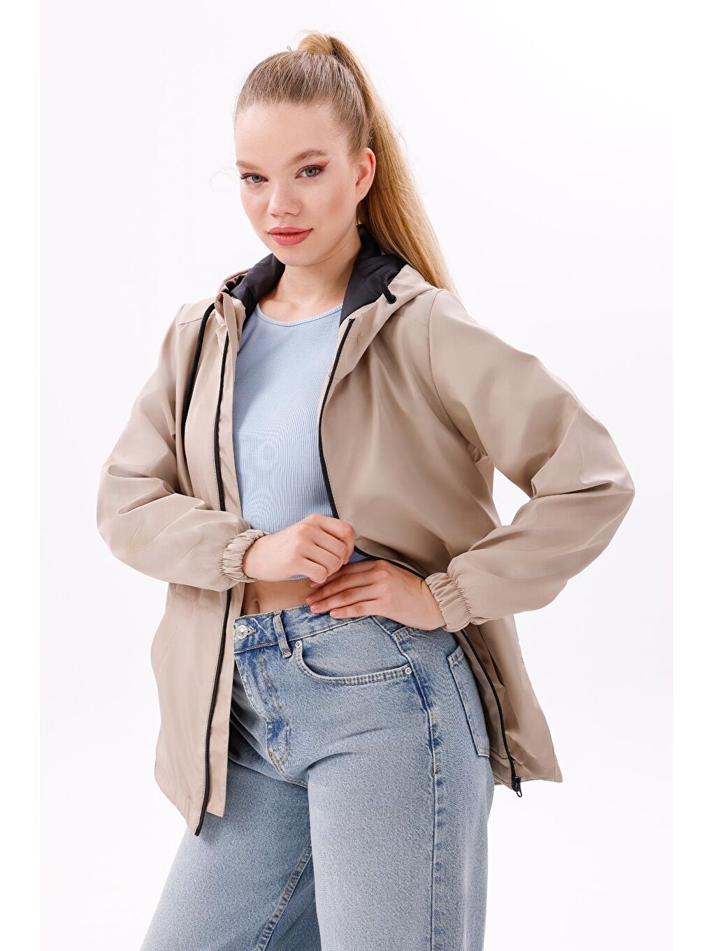 Bej Kadın Su Geçirmez Ve Rüzgara Dayanıklı Astarlı Kapüşonlu Yağmurluk - Rüzgarlık-1