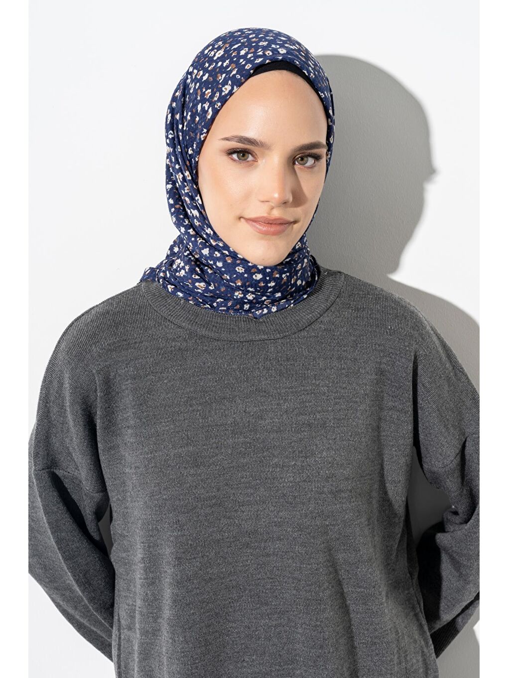 İndigo Kadın Tesettür Kırışmaz Bürümcük Eşarp