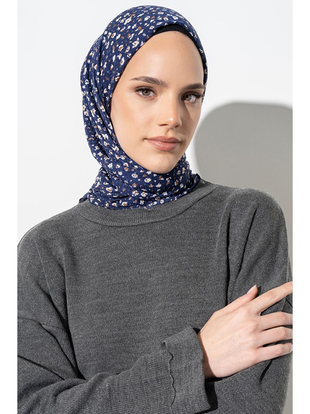 İndigo Kadın Tesettür Kırışmaz Bürümcük Eşarp-1