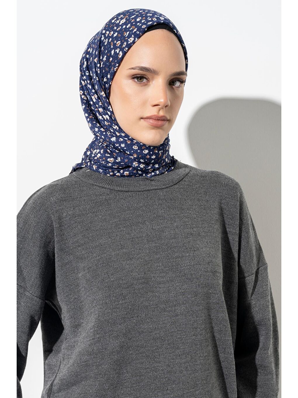 İndigo Kadın Tesettür Kırışmaz Bürümcük Eşarp-2