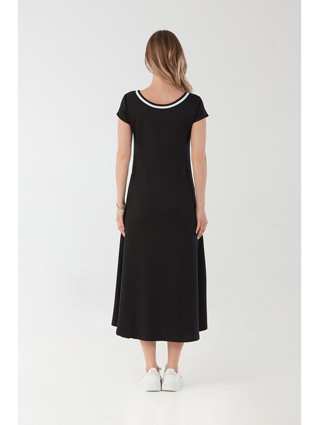 Siyah Basic Oversize Yırtmaçlı Biyeli Penye Elbise-3