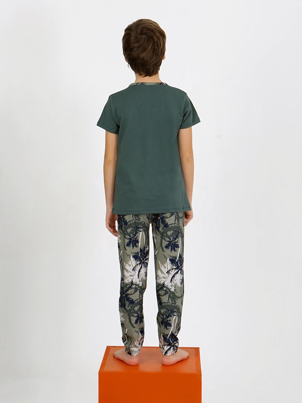 Yeşil Erkek Çocuk Kısa Kollu Düğme Detaylı %100 Pamuklu Pijama Takımı The Palm-6