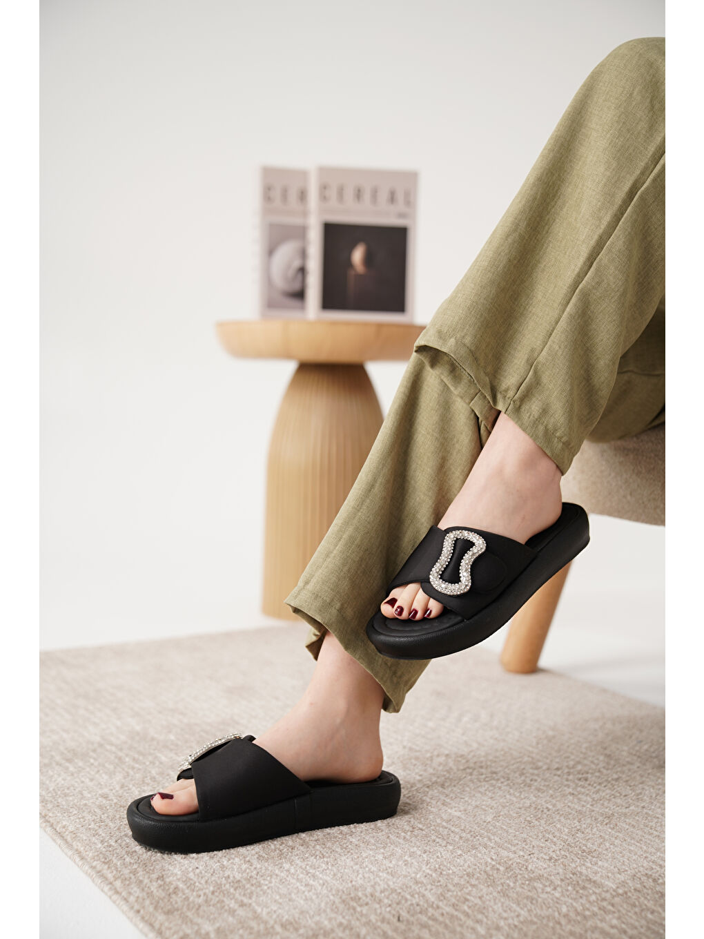 Siyah D0343 Günlük Ortopedik Konforlu Terlik