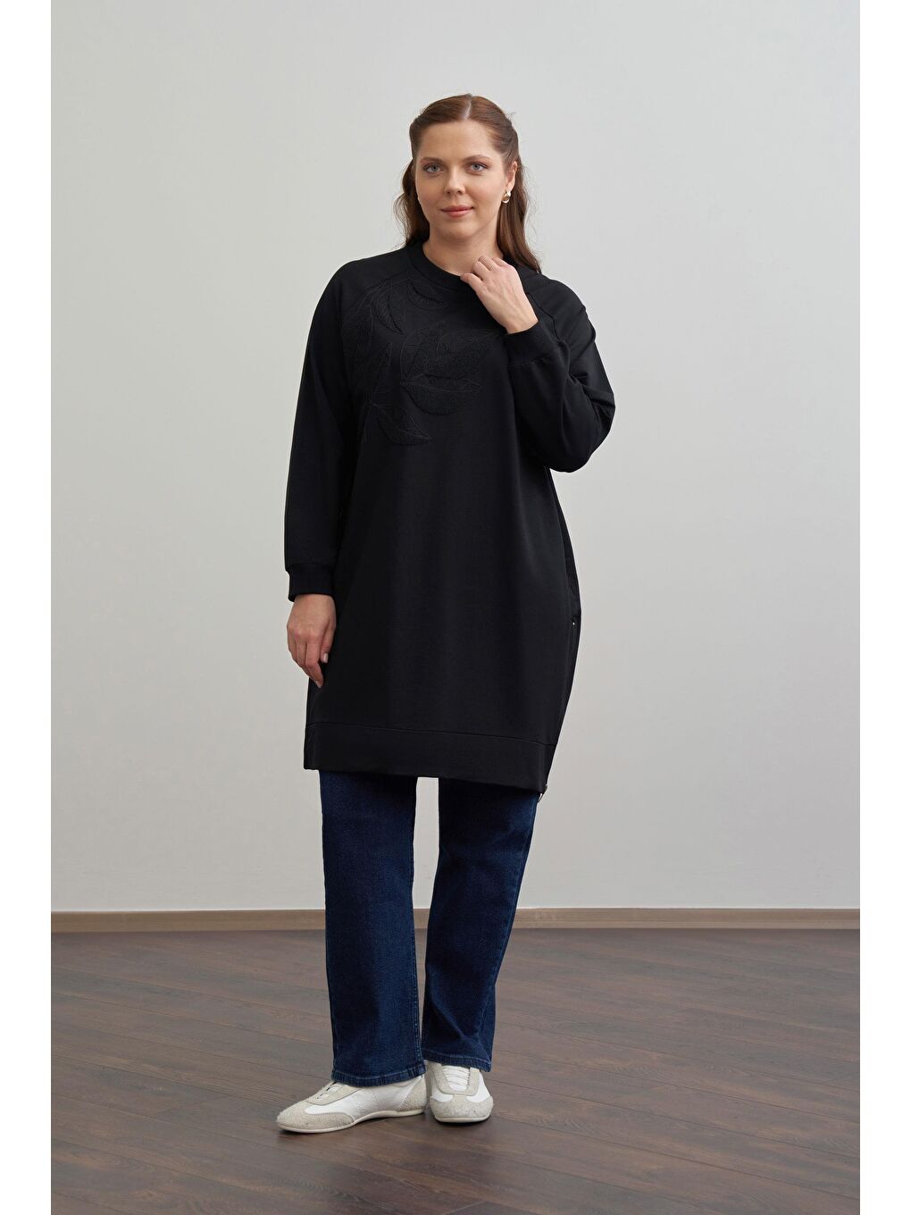 Siyah-Büyük Beden Pamuklu Yaprak Desenli Tunik