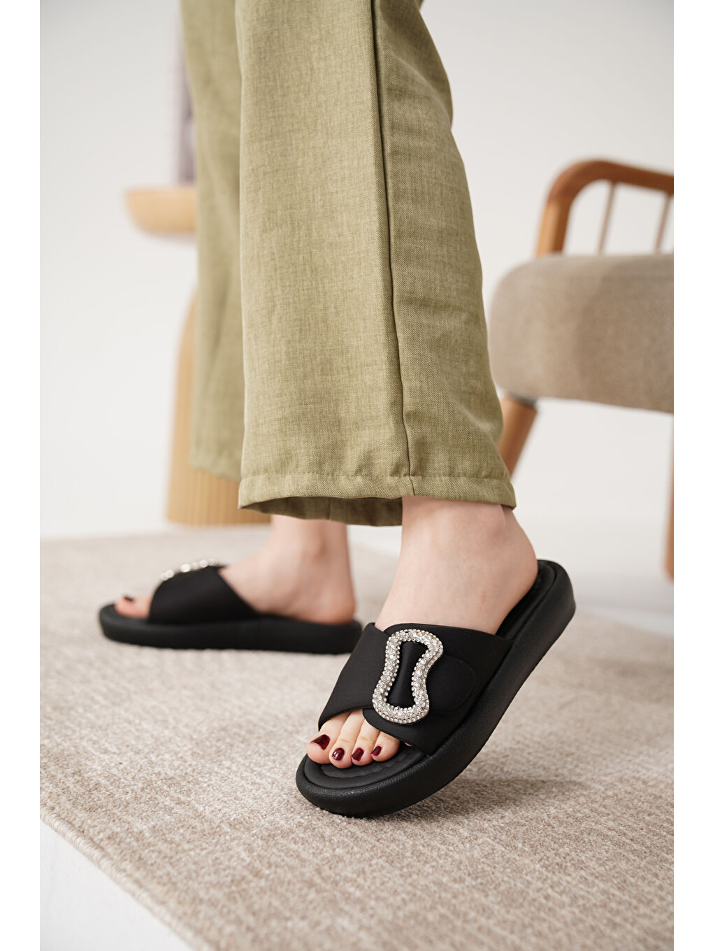 Siyah D0343 Günlük Ortopedik Konforlu Terlik-3