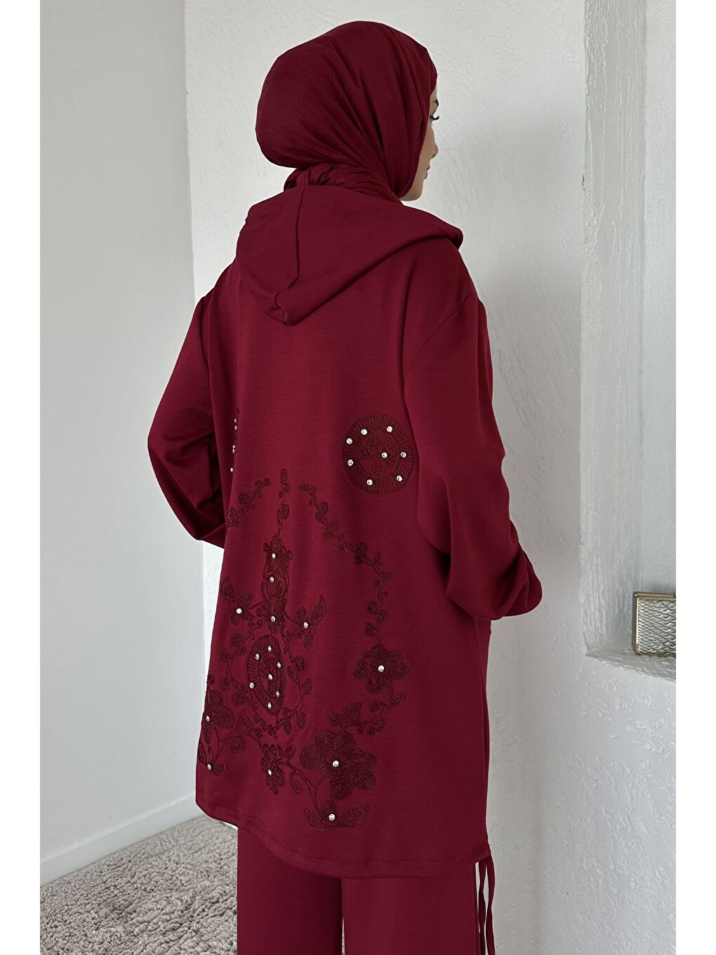 Bordo Ön Fermuarlı Kapüşonlu Tunik Bel Lastikli Pantolon Tesettür İkili Takım-5