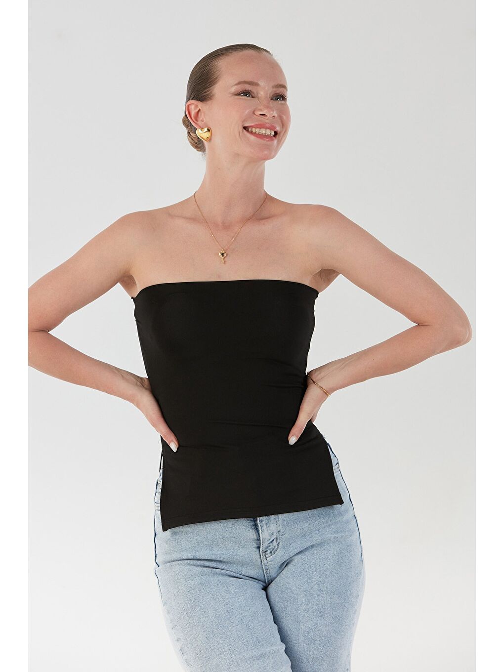 Siyah Basic Yanları Yırtmaçlı Kaplı Straplez Bluz