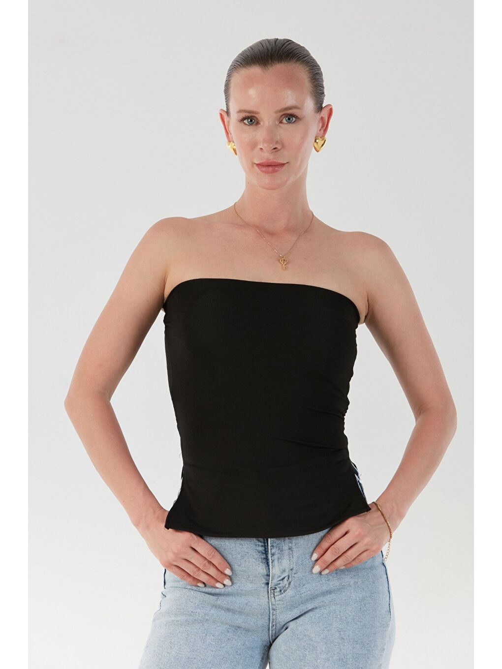 Siyah Basic Yanları Yırtmaçlı Kaplı Straplez Bluz-1