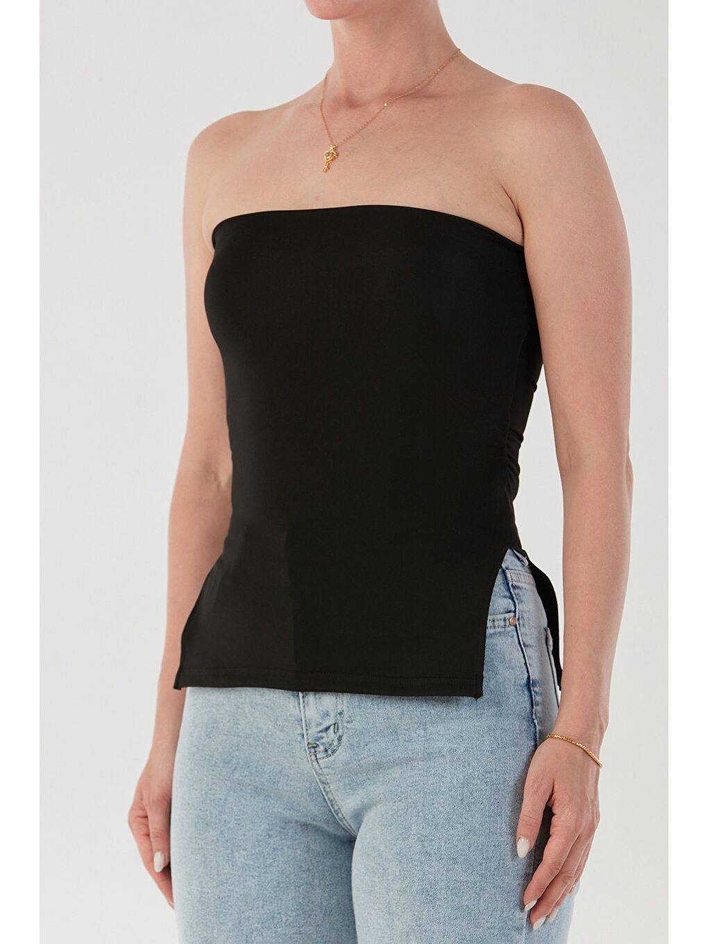 Siyah Basic Yanları Yırtmaçlı Kaplı Straplez Bluz-4