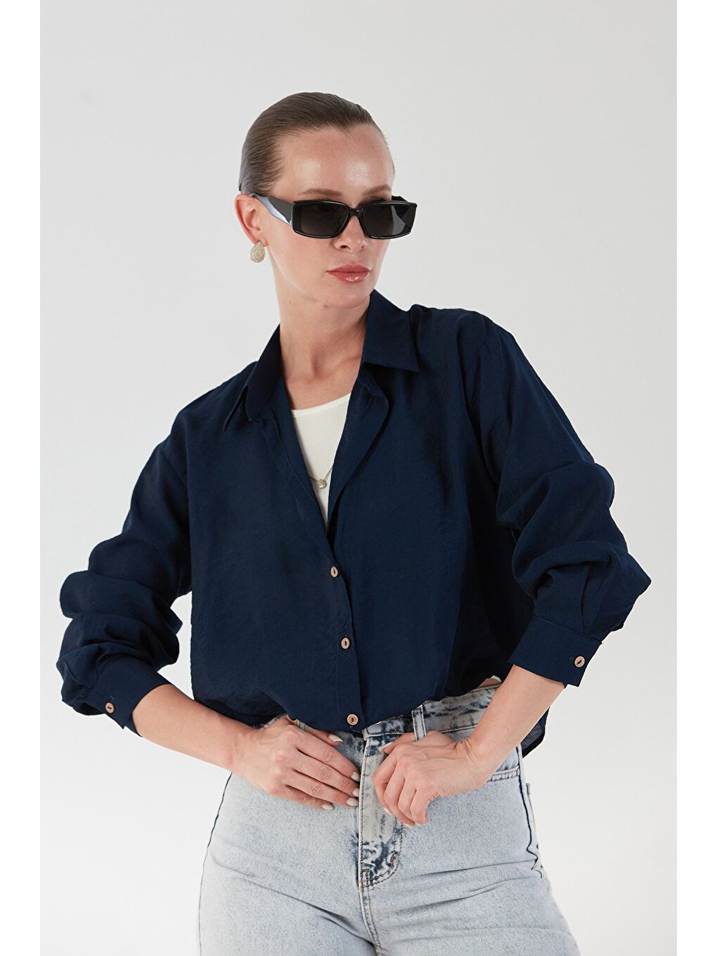 Lacivert Basic Body Detaylı Kolyeli Gömlek