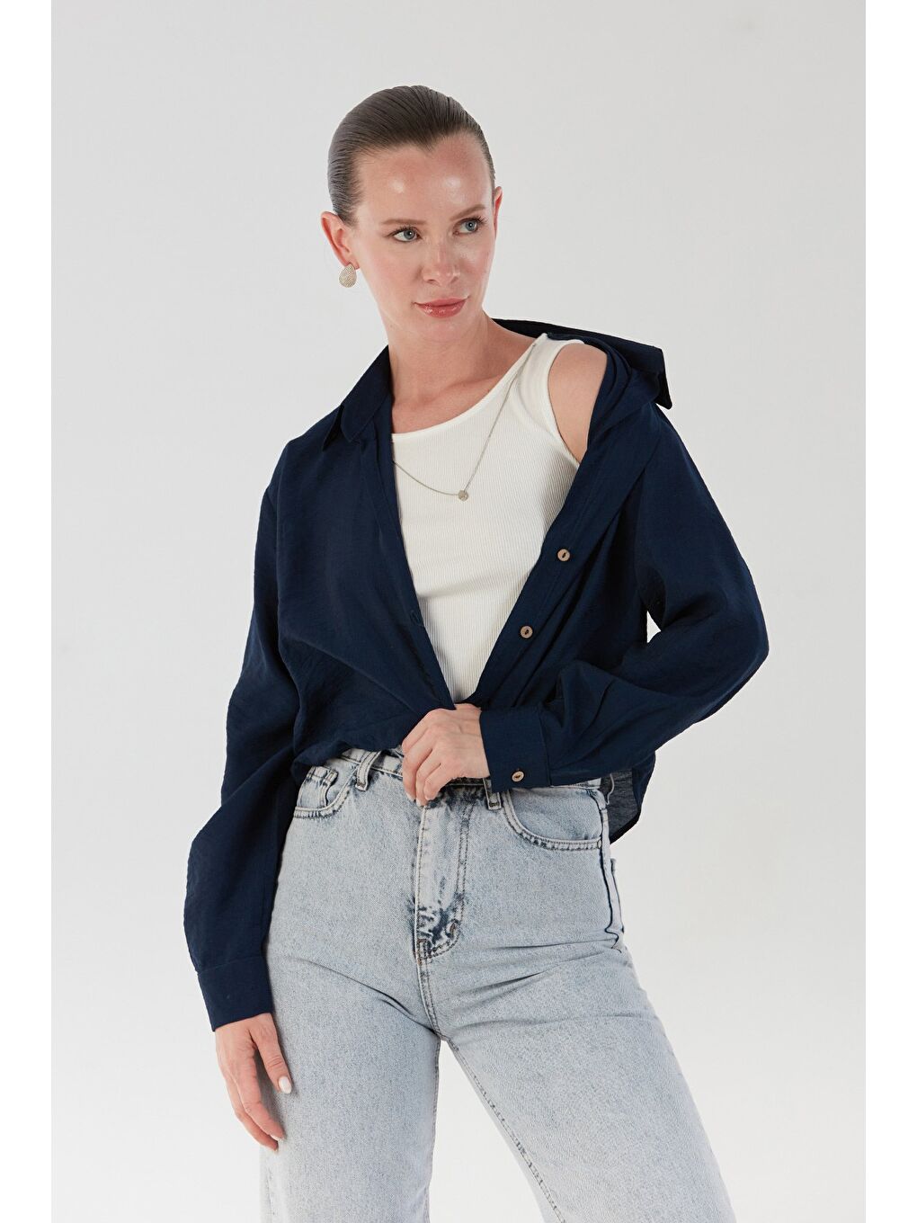 Lacivert Basic Body Detaylı Kolyeli Gömlek-1