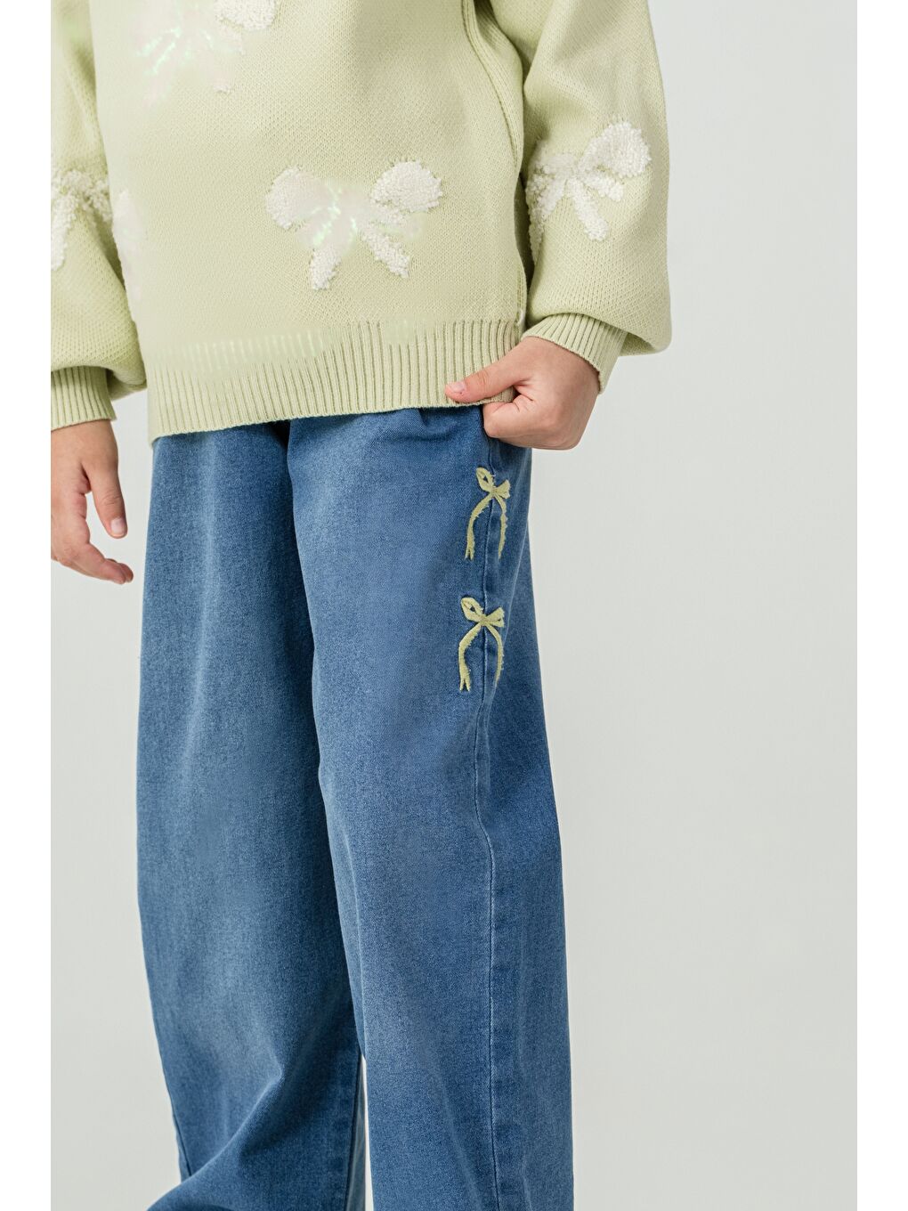 Yeşil Kız Çocuk Kazak-Jean Pantolon 2'li Takım-2