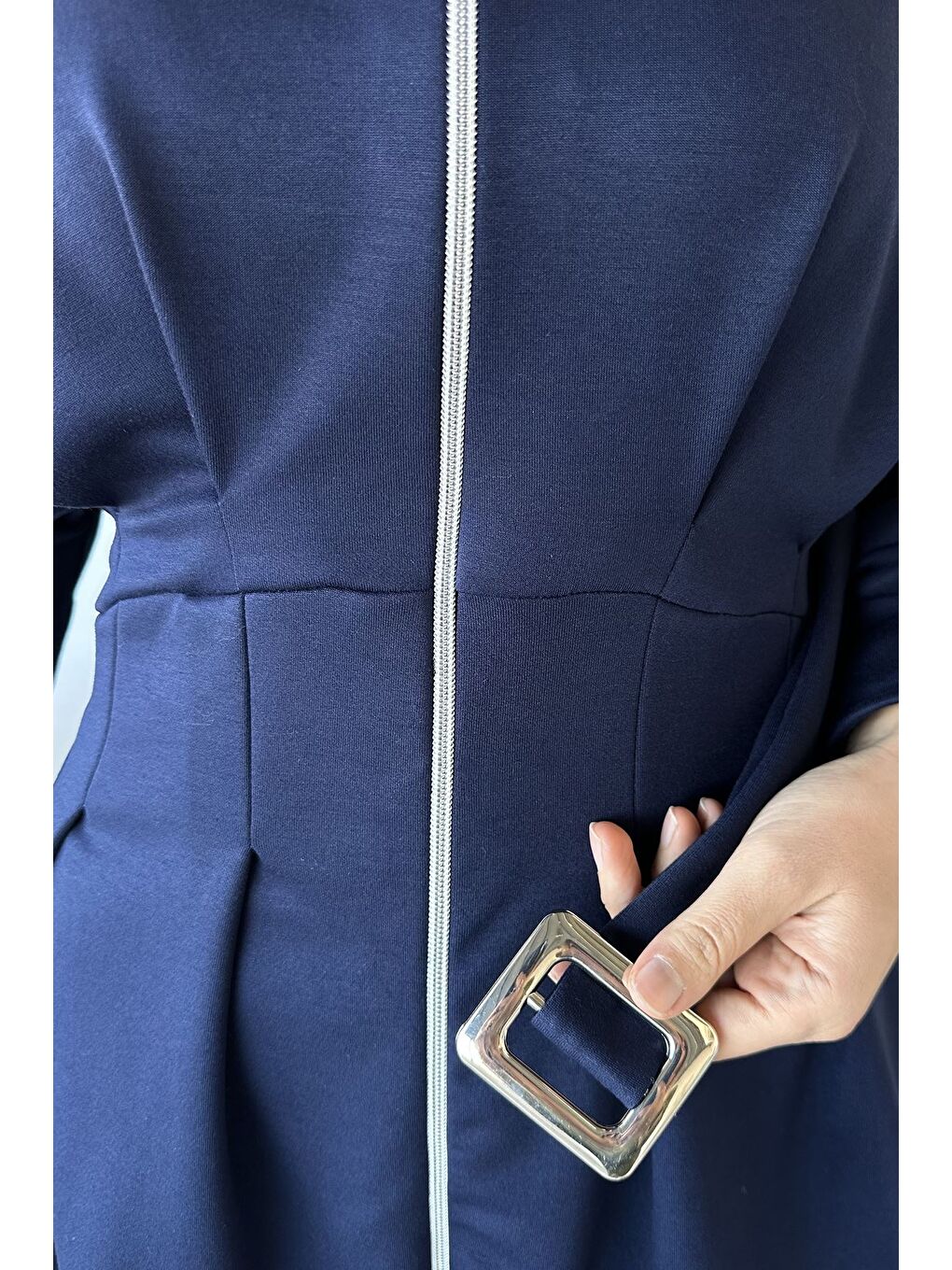 Lacivert Ön Fermuarlı Pileli Tunik Bel Lastikli Pantolon Tesettür İkili Takım-8