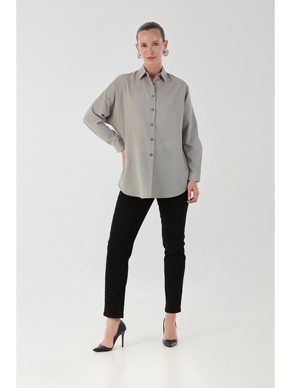Gri Basic Düğmeli Salaş Gömlek-3