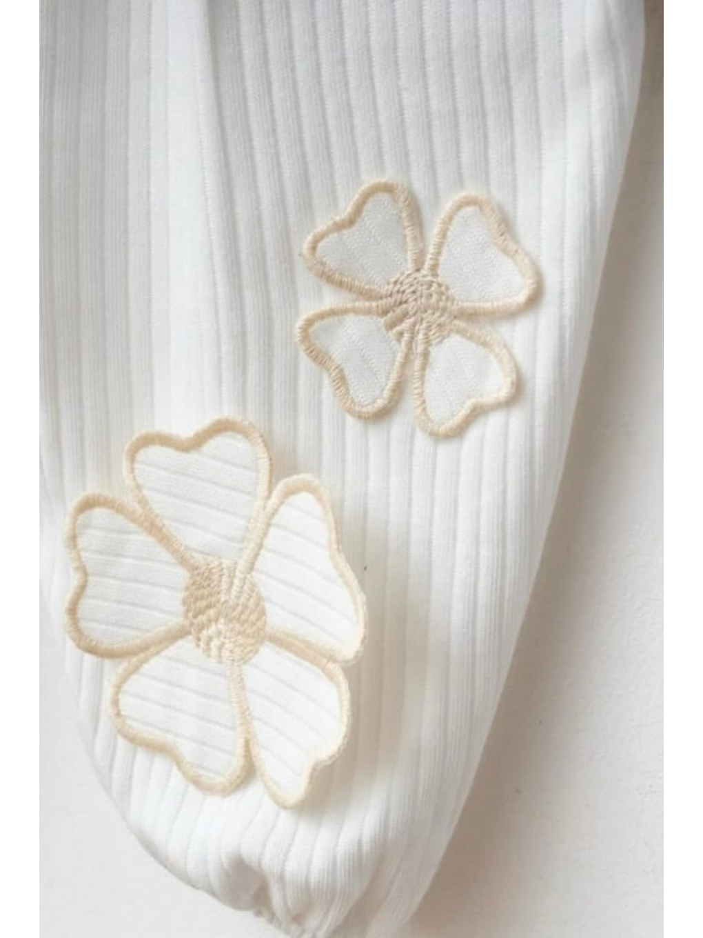 Ekru Kız Bebek Yonca Detaylı Saç Bandı Hediyeli Tulum-3