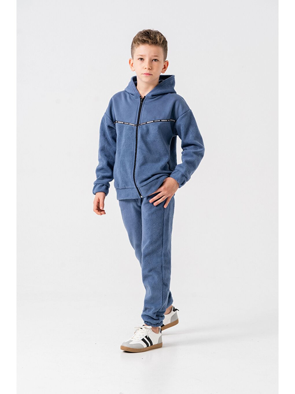 Mavi Generation Casual Brand Yazılı Şerit Baskılı Polar Erkek Çocuk Alt-Üst Eşofman Takımı-3