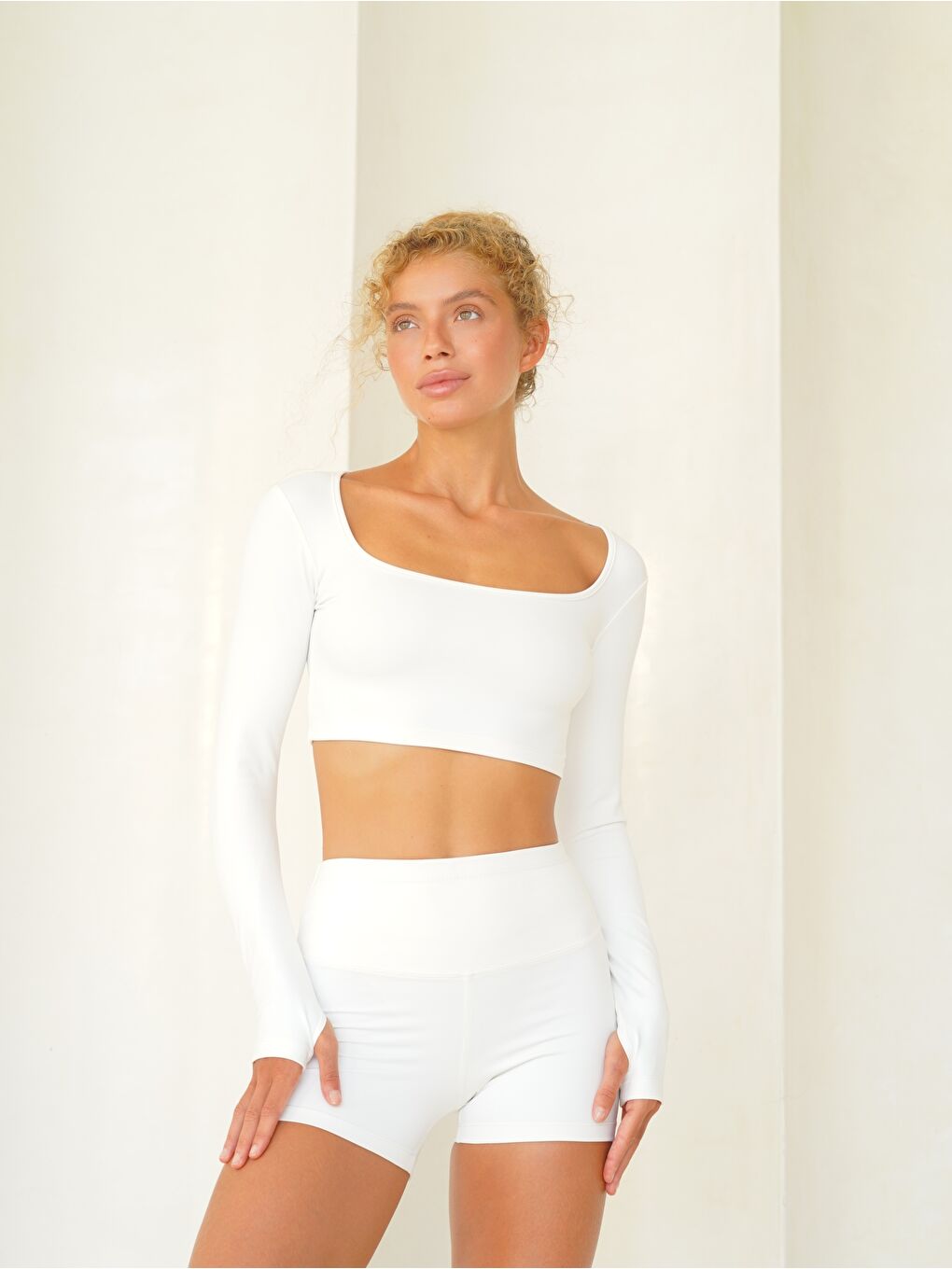 Samadhi Uzun Kollu Spor Beyaz Crop-2