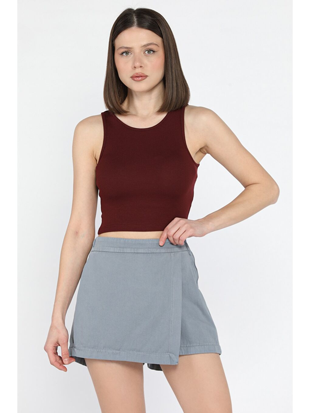 Gri Kadın Fermuarlı Bel Lastikli Gabardin Şort Etek