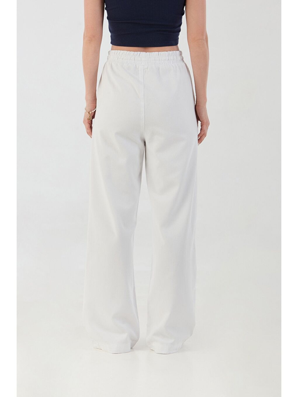 Beyaz Beli Bağlamalı Cepli Lyocell Kumaş Palazzo Pantolon-4