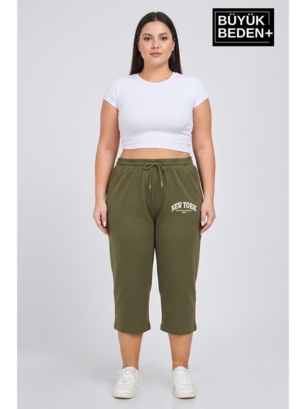 Haki Büyük Beden Kadın Şort New York Baskılı Rahat Kalıp SPR26BSRK591-05
