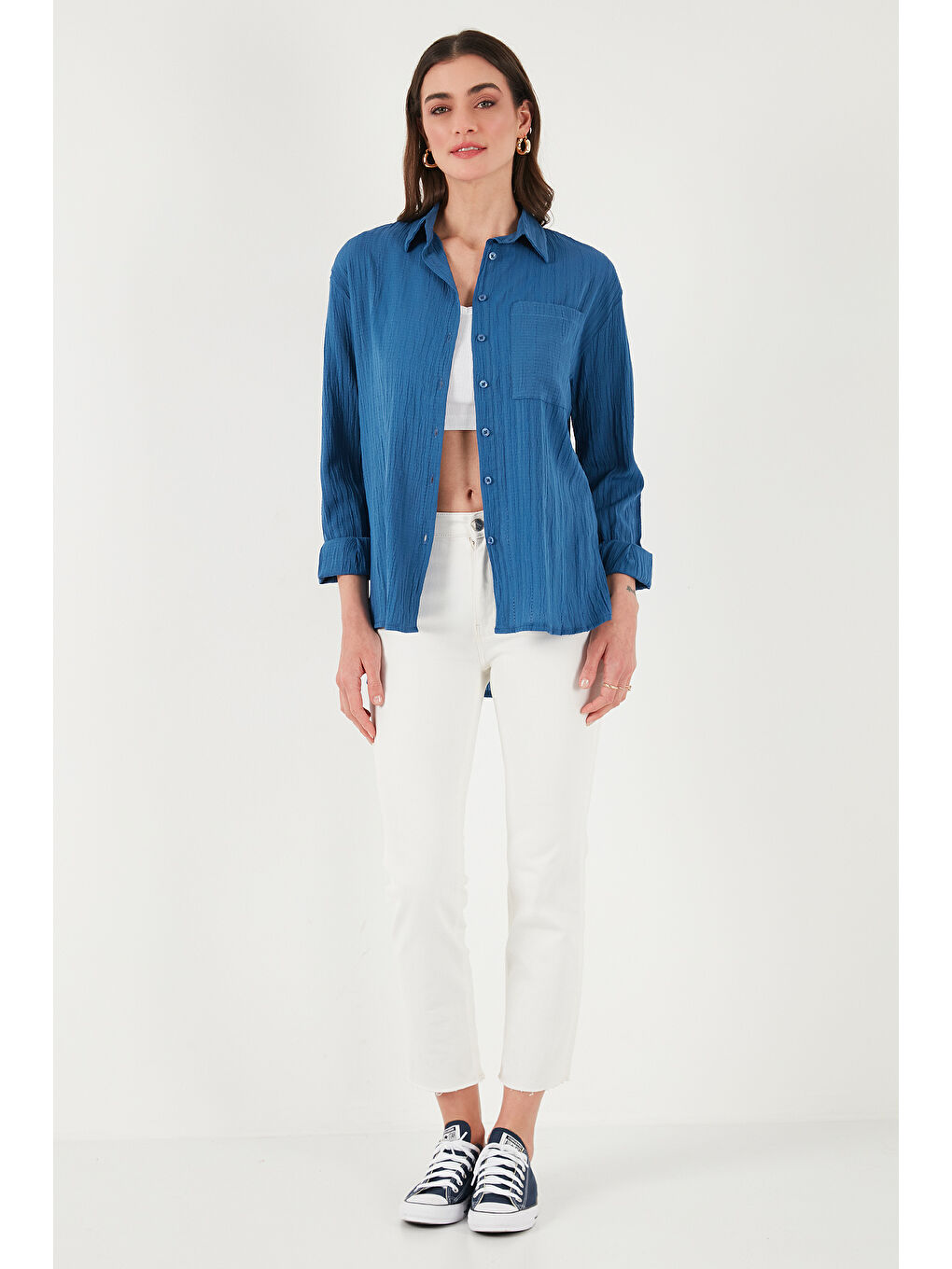 İndigo Regular Fit Tek Cepli Önü Kısa Arkası Uzun Krinkıl Kadın Gömlek 6772752-2