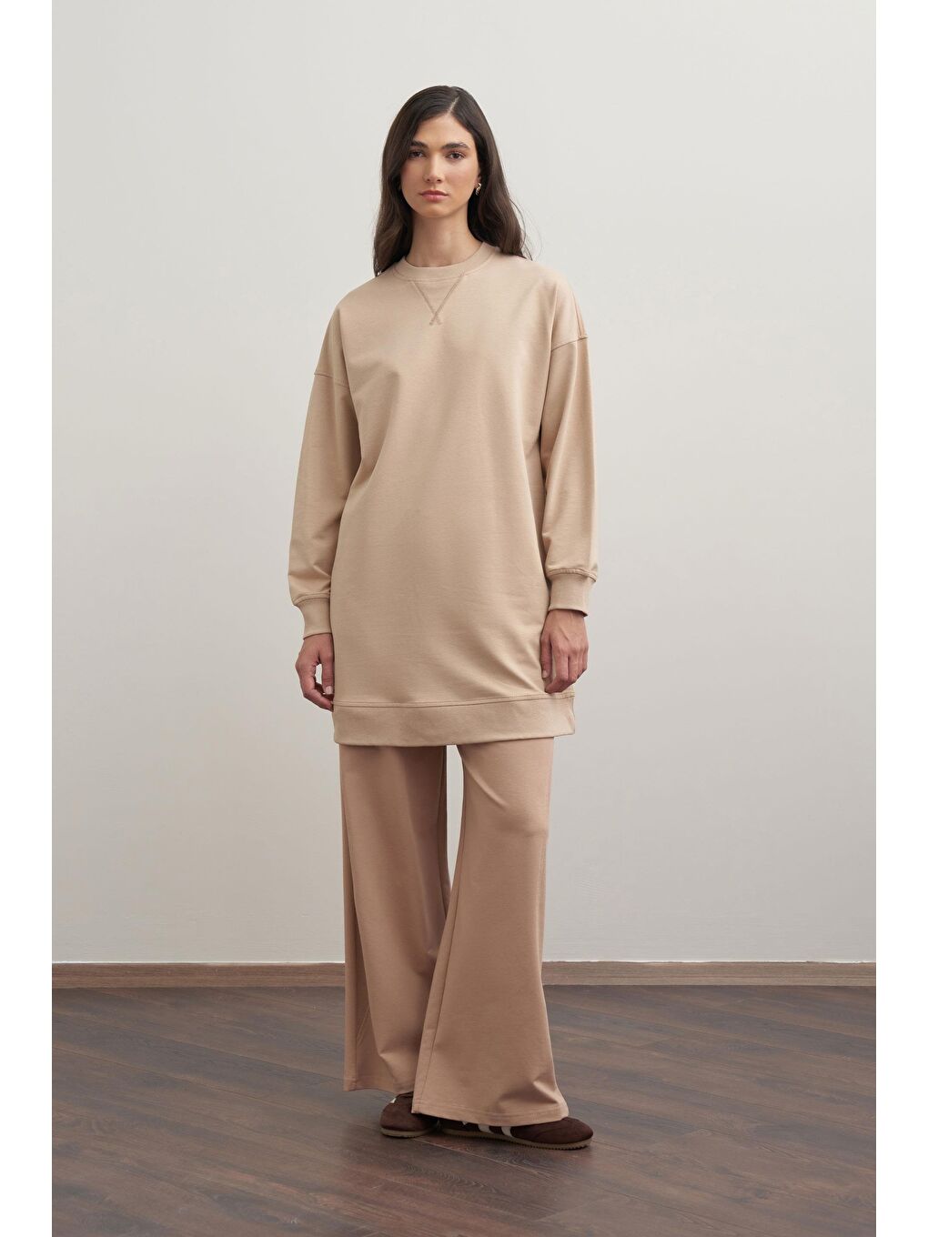 Bej-Pamuklu Kaşkorse Detaylı Sweatshirt-1