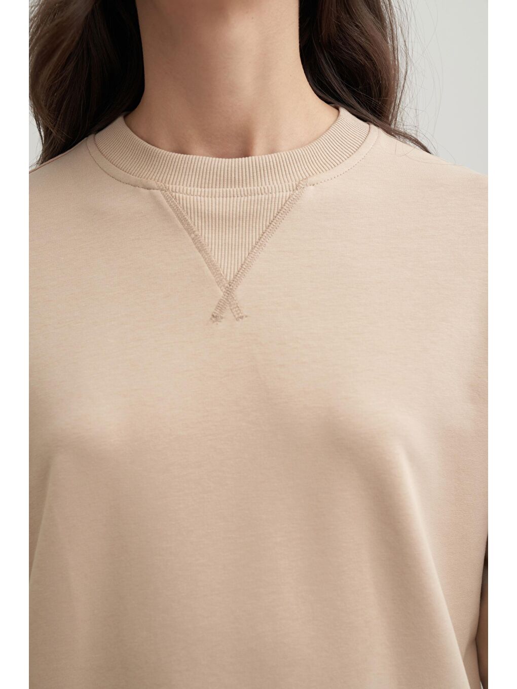 Bej-Pamuklu Kaşkorse Detaylı Sweatshirt-4