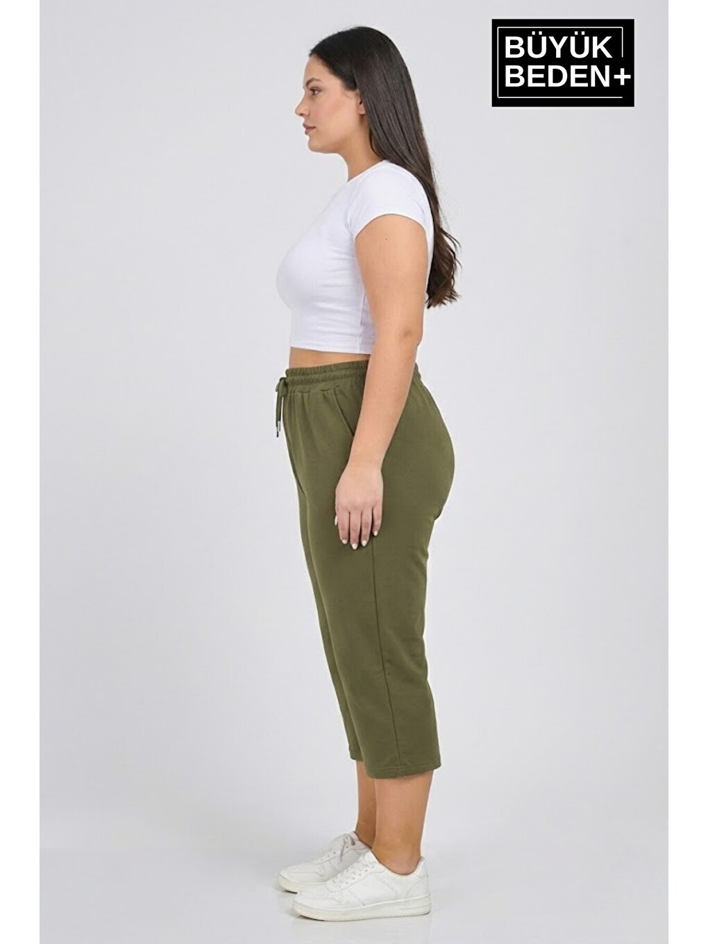 Haki Kadın Büyük Beden Şort 3XL-6XL Rahat Kesim Diz Altı Günlük Şort-SPR26BSRK591-3