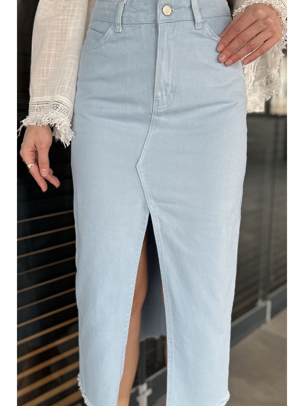 Mavi Kadın Çift Cepli Yırtmaç Detaylı Jean Etek-3