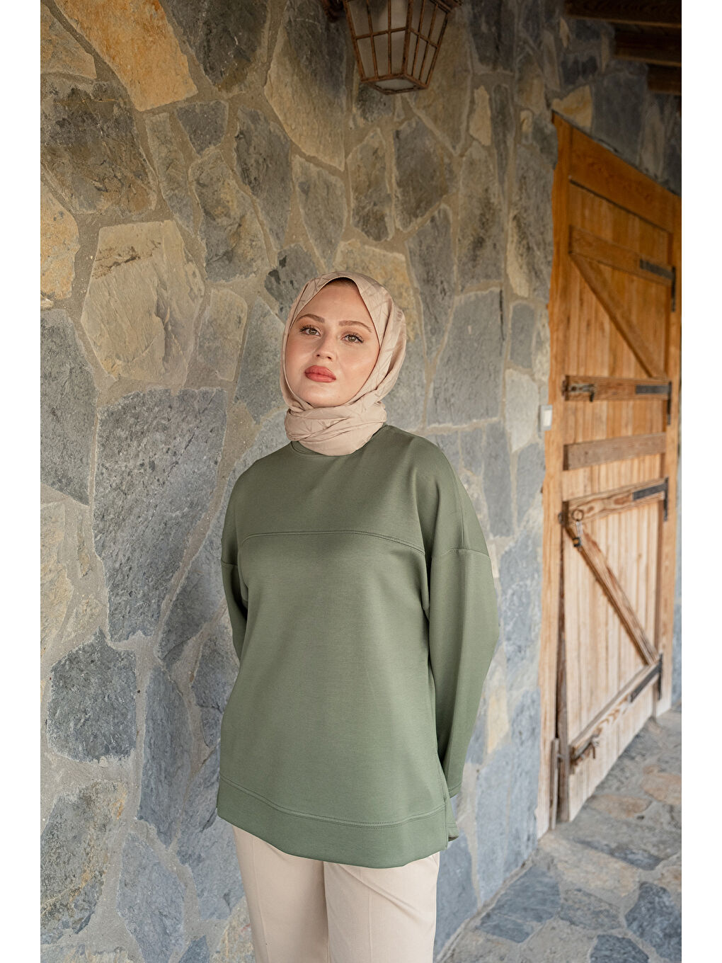 Kadın Oval Kesim Tunik Yeşil-1