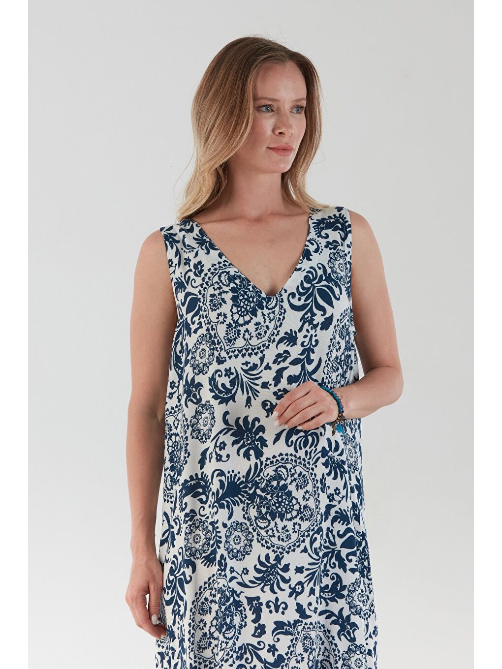 Lacivert Şal Desenli V Yaka Pileli Salaş Elbise-2