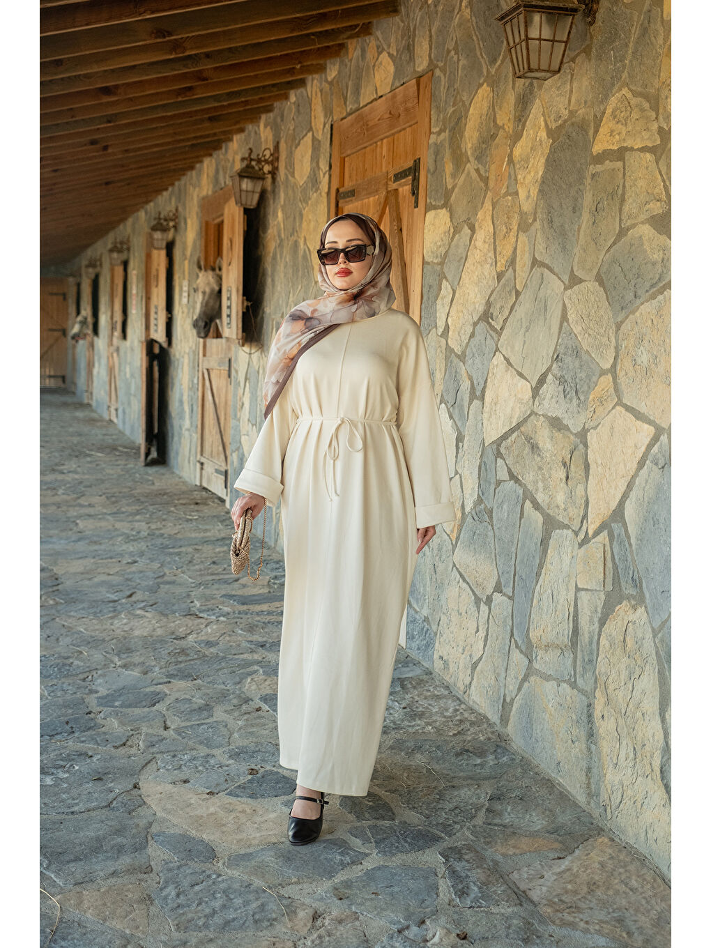 Kadın Dikiş Detay Bağlamalı Elbise Ekru