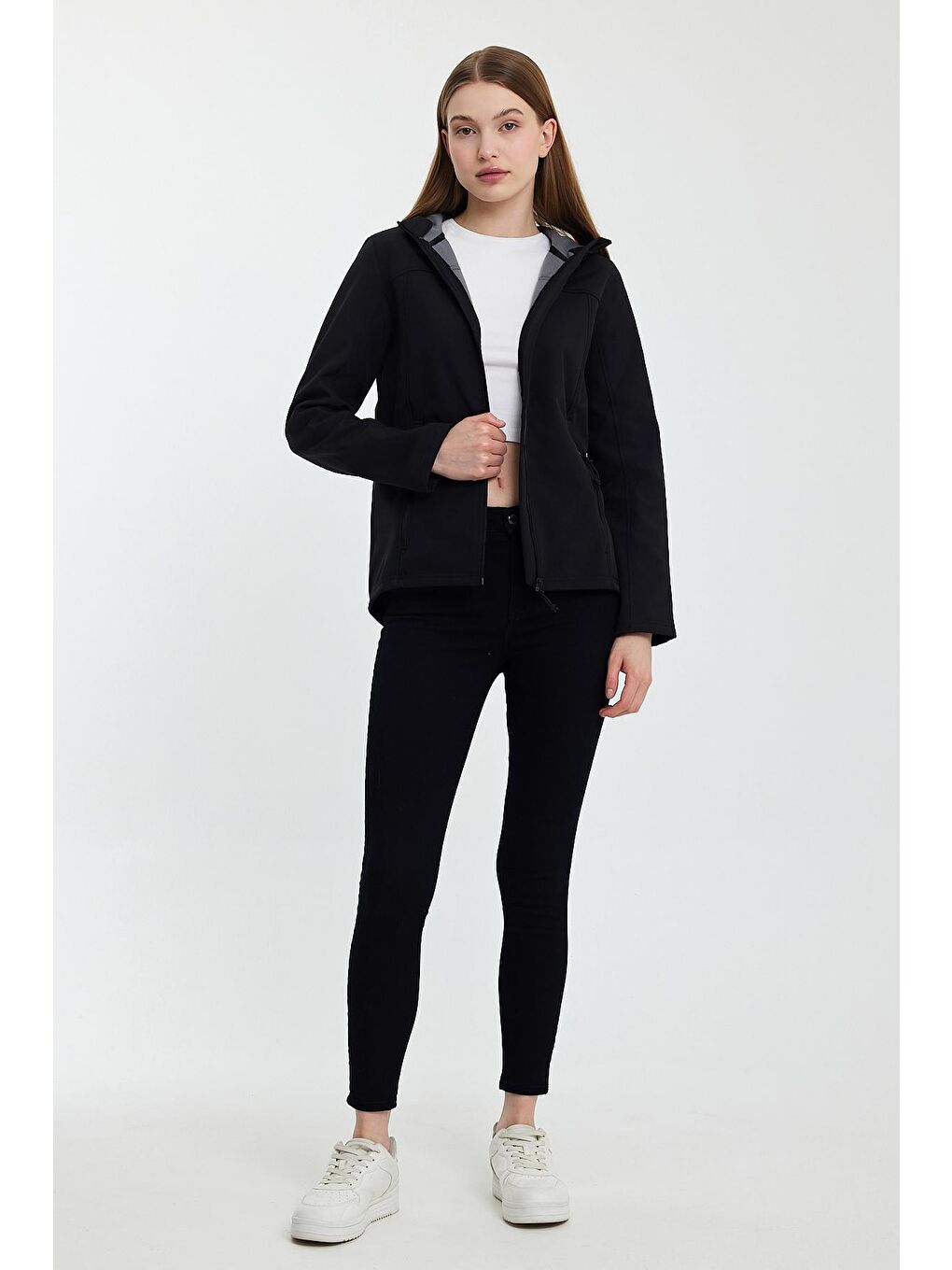 Siyah Kadın Softshell Fermuarlı Kapuşonlu Mont-1