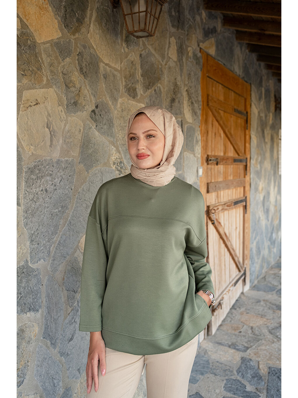 Kadın Oval Kesim Tunik Yeşil-3