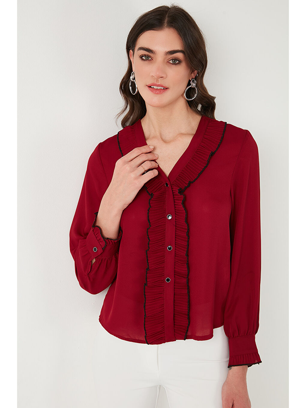 Bordo Standart Fit V Yaka Fırfırlı Uzun Kollu Kadın Gömlek 611Go00341-5