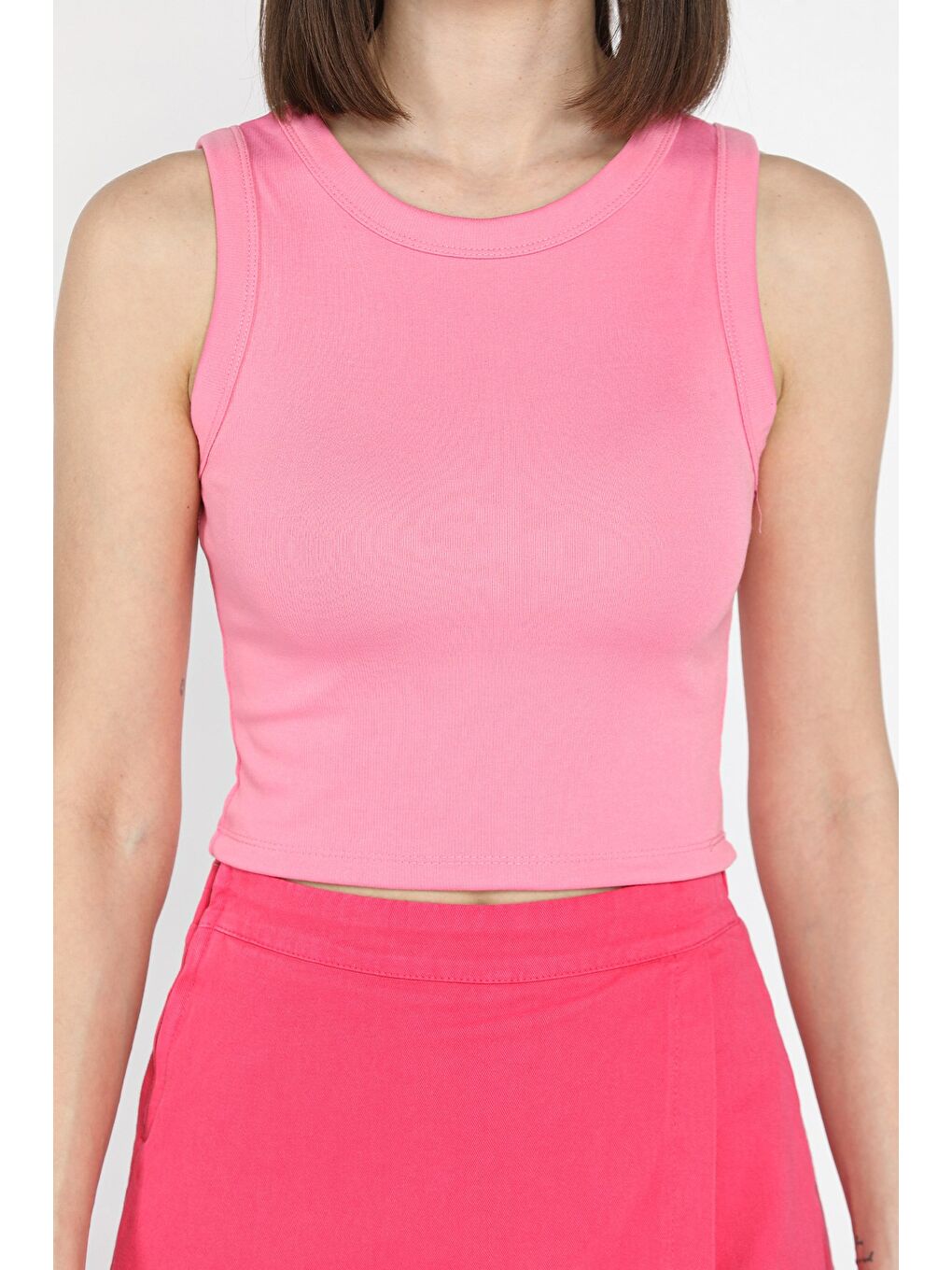 Pembe Kadın Bisiklet Yaka Sıfır Kol Crop Top Bluz-3