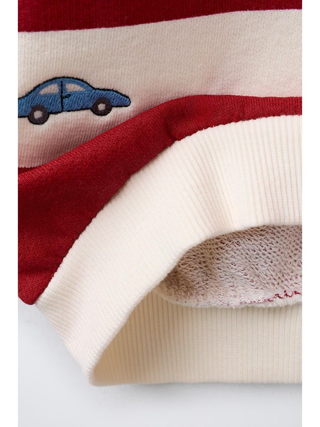 Karışık Erkek Çocuk Pamuklu Çizgili Kırmızı Sweatshirt Ve Nakışlı Kahverengi Pantolon Takım-6