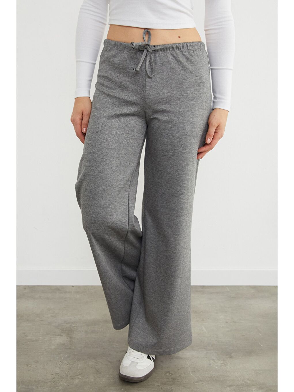 Antrasit Beli Bağlamalı Bol Paça Modal Pantolon-4