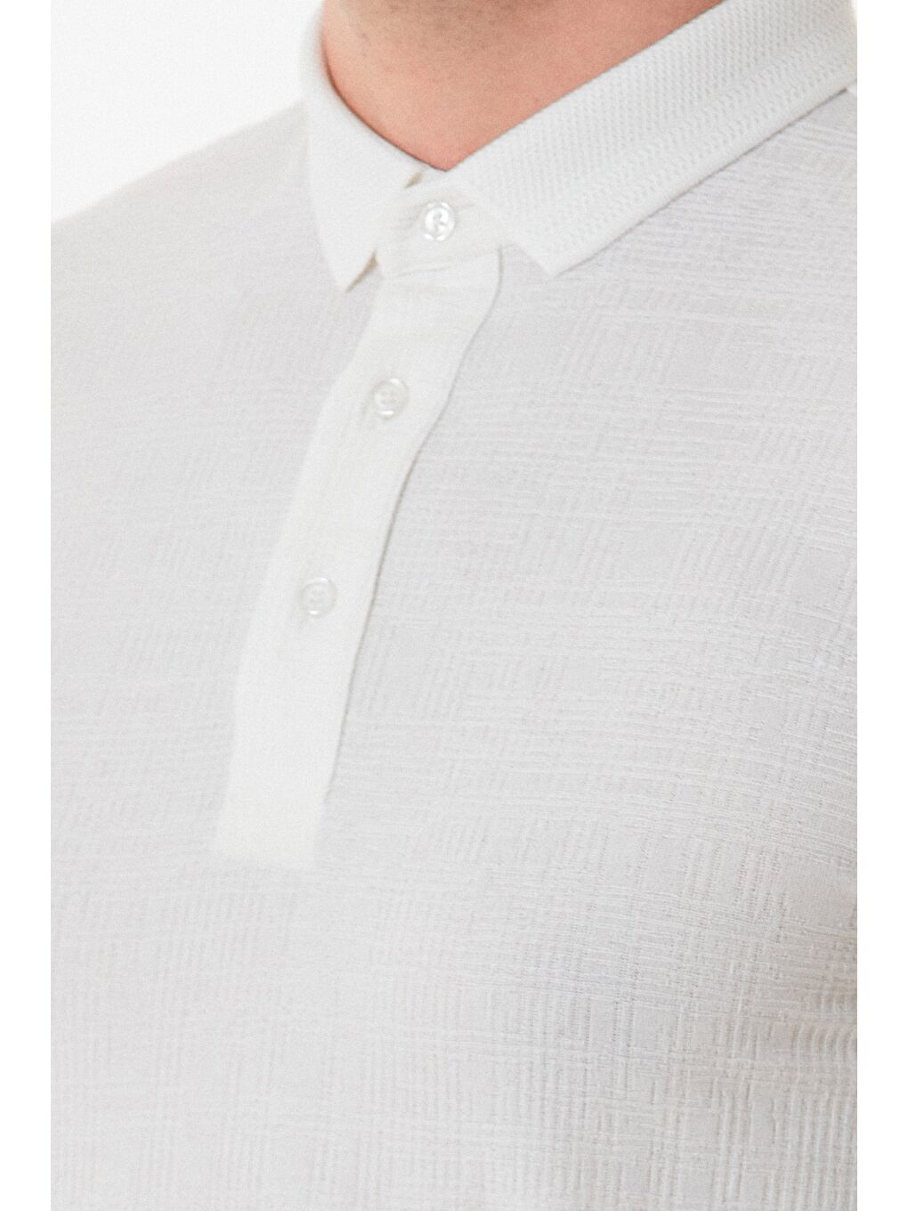Beyaz Kırçıllı Polo Yaka Yarım Düğmeli Tişört-4