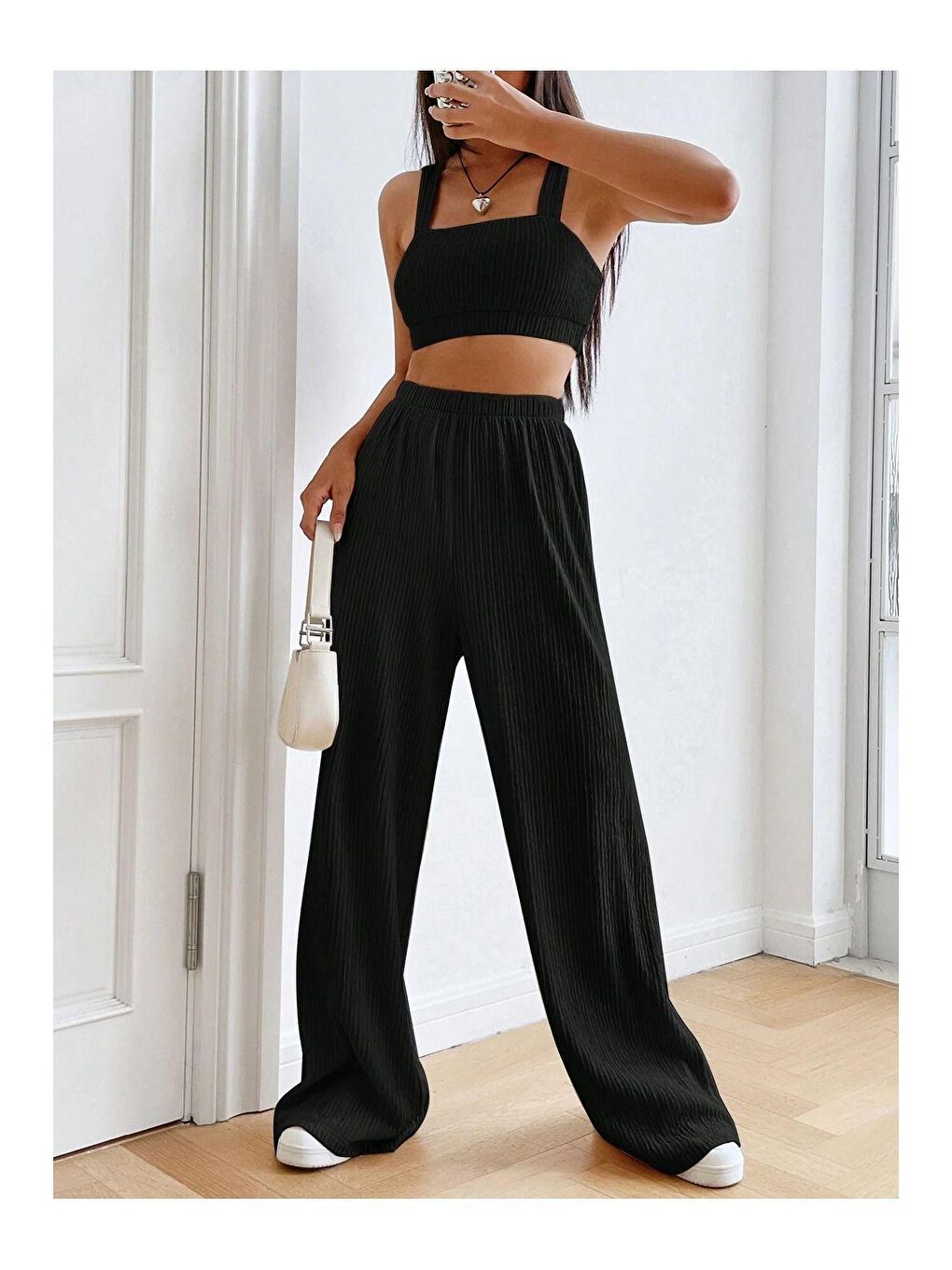 Trendseninle Siyah Bürümcük Krinkıl Örme Crop Pantolon Takım - 4