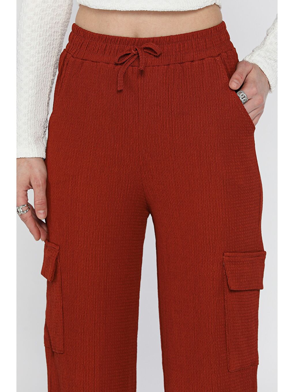 Kahverengi Kadın Bel Lastikli Bol Paça Kargo Cep Pantolon-3