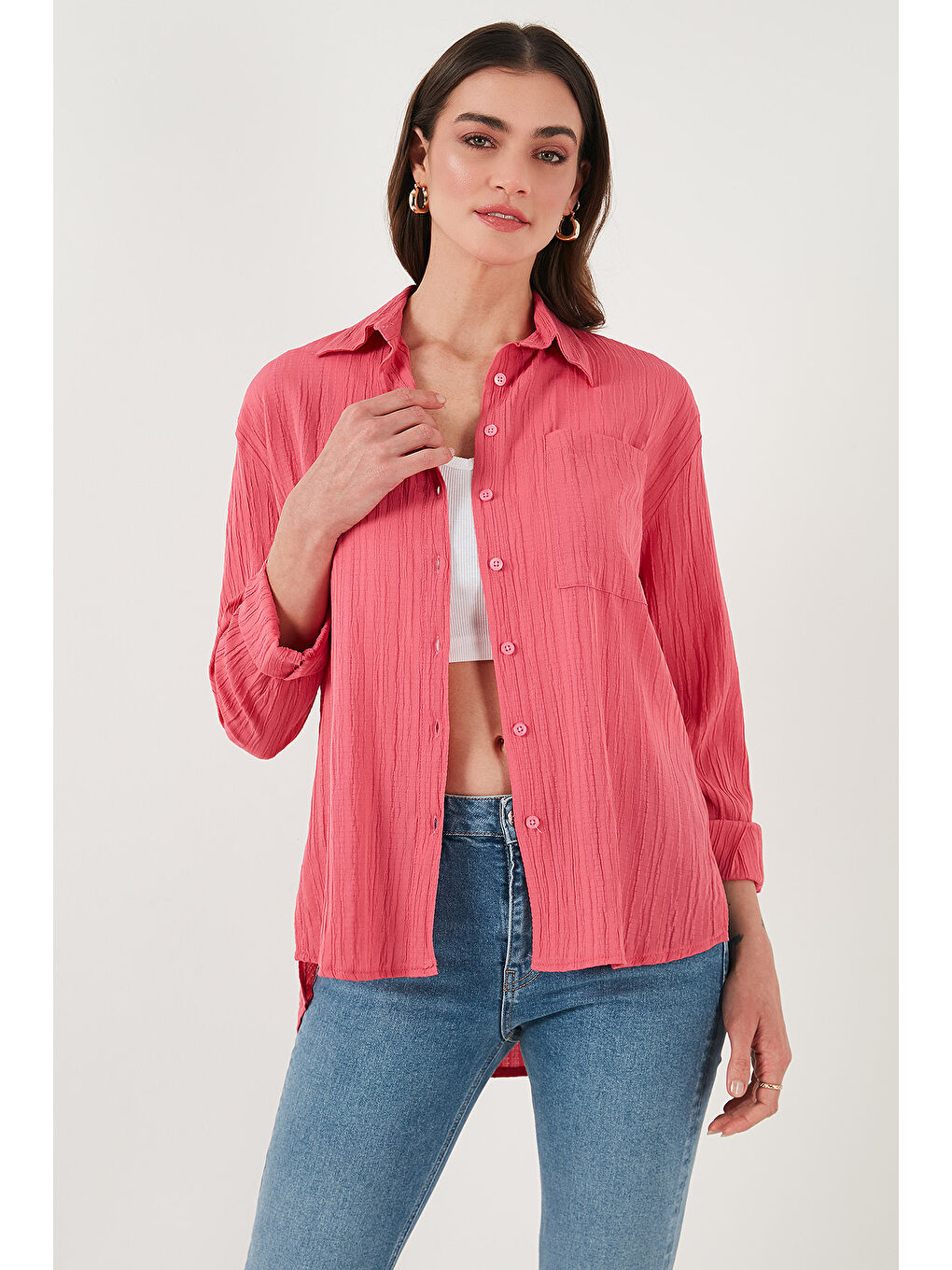 Fuşya Regular Fit Tek Cepli Önü Kısa Arkası Uzun Krinkıl Kadın Gömlek 6772752-3