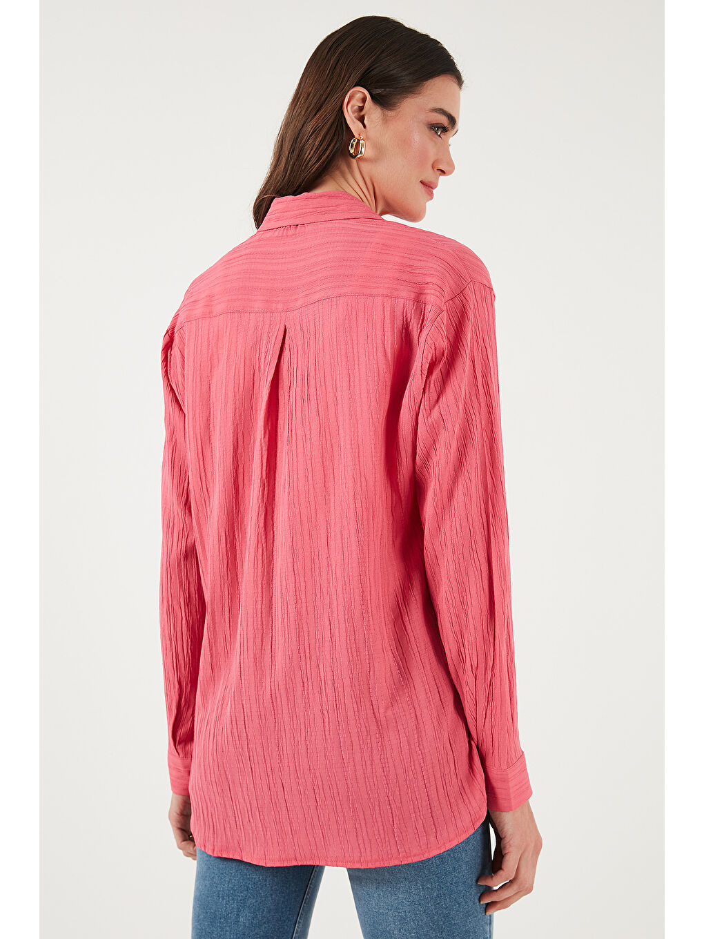 Fuşya Regular Fit Tek Cepli Önü Kısa Arkası Uzun Krinkıl Kadın Gömlek 6772752-6