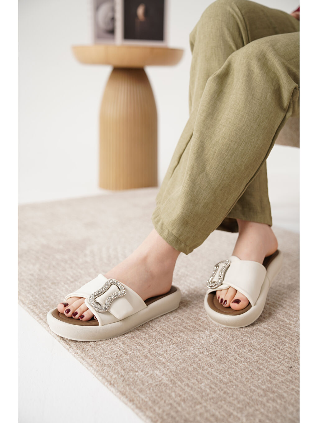 Bej D0343 Günlük Ortopedik Konforlu Terlik