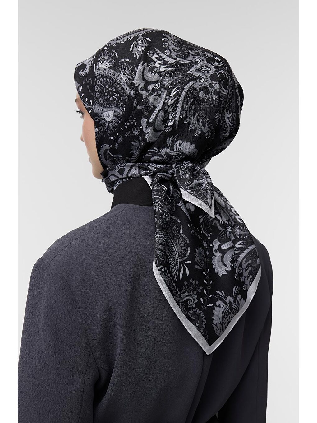 Siyah Desenli Pamuk Eşarp Black Dream-7