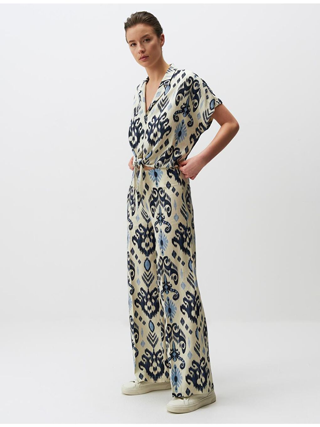 Mavi Yüksek Bel Etnik Desenli Keten Pantolon-1